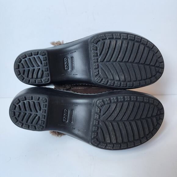 Crocs Clogs Womens Size 7 Cobbler Mule Slip On Wedges Suede Brown Fuzzy Lined - Picture 10 of 11